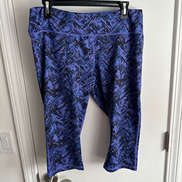 Zella Athletic Capri Leggings, Size XL - Picture 1 of 6